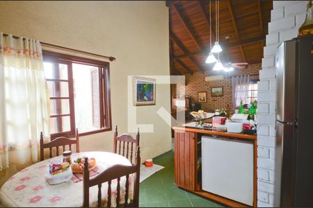 Casa à venda com 231m², 4 quartos e 5 vagasCozinha