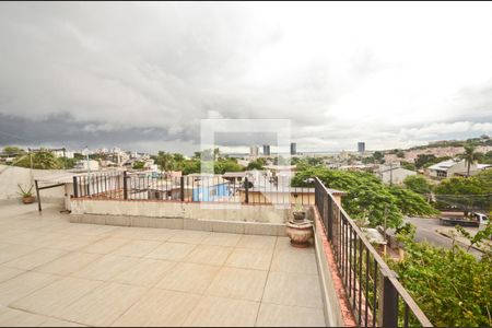 Casa à venda com 231m², 4 quartos e 5 vagasTerraço