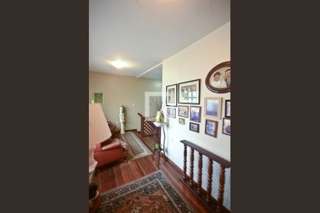 Casa à venda com 231m², 4 quartos e 5 vagasSaleta do Primeiro Piso