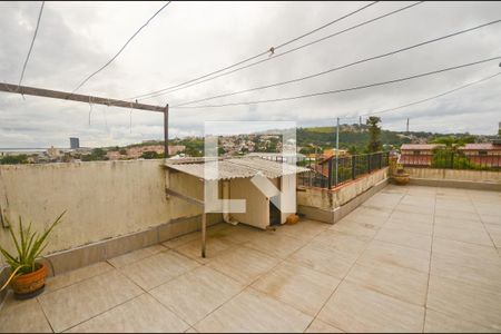 Casa à venda com 231m², 4 quartos e 5 vagasTerraço