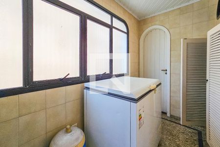 Apartamento para alugar com 300m², 3 quartos e 2 vagasÁrea de serviço 