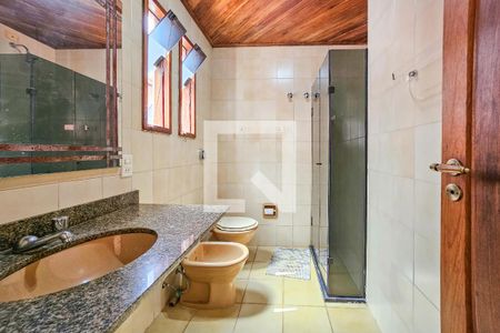 Apartamento para alugar com 300m², 3 quartos e 2 vagasBanheiro da Suíte 1