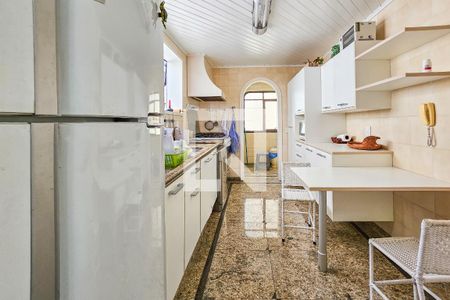 Apartamento para alugar com 300m², 3 quartos e 2 vagasBanheiro da Suíte 2