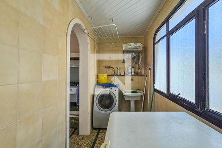 Apartamento para alugar com 300m², 3 quartos e 2 vagasÁrea de serviço 