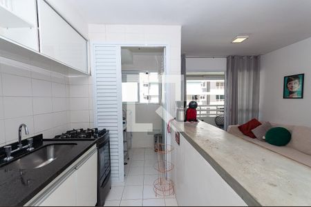 Cozinha de apartamento para alugar com 1 quarto, 42m² em Vila Anglo Brasileira, São Paulo