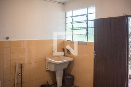 Casa à venda com 195m², 3 quartos e 2 vagasLavanderia 