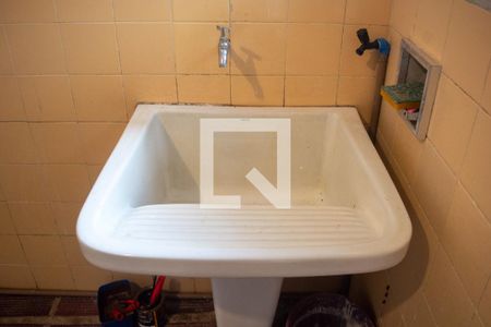 Casa à venda com 195m², 3 quartos e 2 vagasLavanderia 