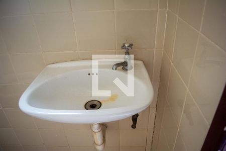 Casa à venda com 195m², 3 quartos e 2 vagasBanheiro de serviço