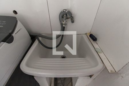 Casa à venda com 100m², 2 quartos e 4 vagasÁrea de Serviço 2