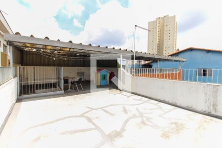 Casa à venda com 100m², 2 quartos e 4 vagasVaranda
