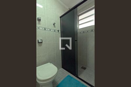 Banheiro de apartamento para alugar com 1 quarto, 73m² em Aparecida, Santos