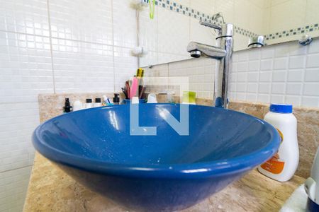 Casa à venda com 280m², 3 quartos e 2 vagasBanheiro da Suíte Detalhe