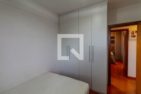 Quarto 2  de apartamento à venda com 3 quartos, 90m² em Sagrada Família, Belo Horizonte