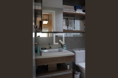 Banheiro de kitnet/studio à venda com 1 quarto, 57m² em Pinheiros, São Paulo