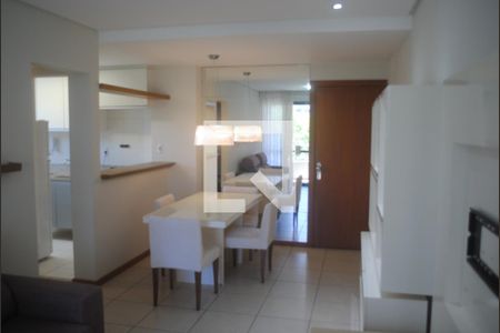 Sala  de apartamento para alugar com 1 quarto, 82m² em Alphaville I, Salvador