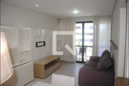Sala  de apartamento para alugar com 1 quarto, 82m² em Alphaville I, Salvador