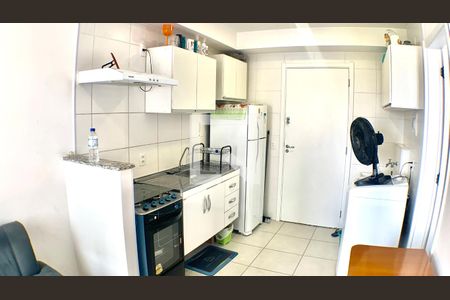 Sala/Cozinha de apartamento à venda com 1 quarto, 27m² em Cambuci, São Paulo