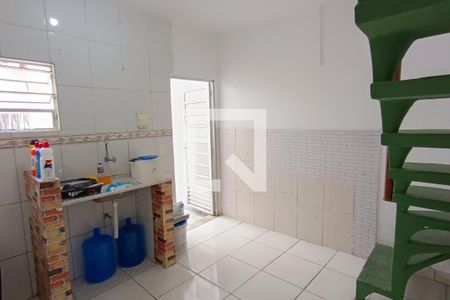 Cozinha de kitnet/studio para alugar com 1 quarto, 46m² em Vila Figueira, Suzano