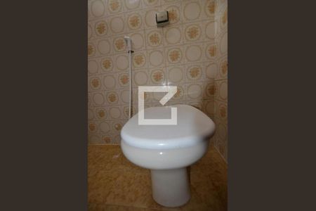 Apartamento para alugar com 65m², 2 quartos e sem vagaBanheiro