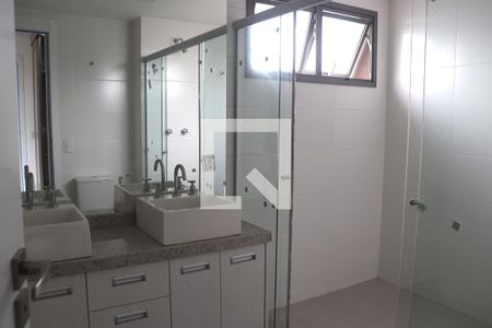 Apartamento à venda com 146m², 3 quartos e 2 vagasBanheiro da Suíte 2