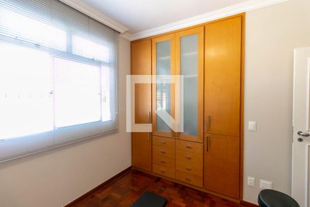 Apartamento à venda com 121m², 4 quartos e 2 vagasQuarto 3