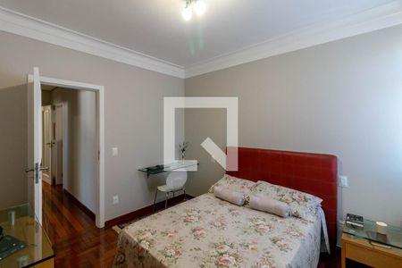 Apartamento à venda com 121m², 4 quartos e 2 vagasQuarto Suíte