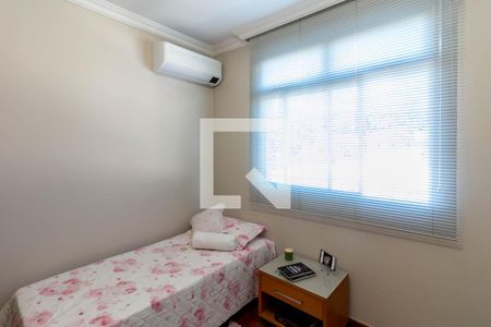 Apartamento à venda com 121m², 4 quartos e 2 vagasQuarto 1