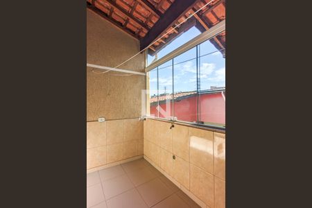 Casa para alugar com 350m², 5 quartos e 2 vagas Casa para alugar com 350m², 5 quartos e 2 vagasÁrea de serviço superior
