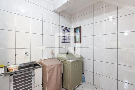 Casa para alugar com 350m², 5 quartos e 2 vagas Casa para alugar com 350m², 5 quartos e 2 vagasÁrea de serviço