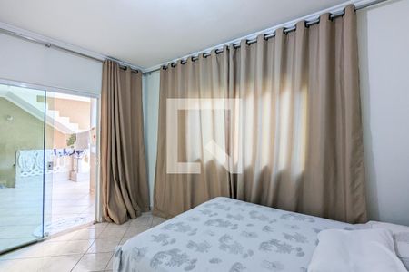 Casa para alugar com 350m², 5 quartos e 2 vagas Casa para alugar com 350m², 5 quartos e 2 vagasQuarto 2