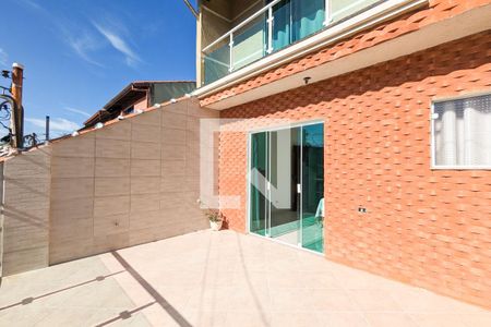 Casa para alugar com 350m², 5 quartos e 2 vagas Casa para alugar com 350m², 5 quartos e 2 vagasVaranda da suíte 1