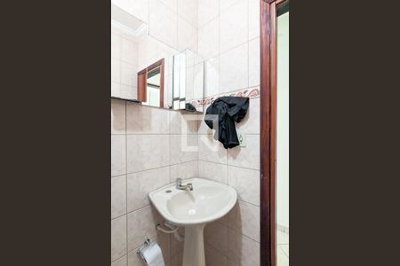 Casa para alugar com 350m², 5 quartos e 2 vagas Casa para alugar com 350m², 5 quartos e 2 vagasBanheiro Social
