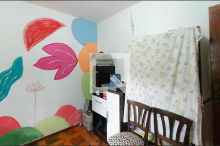 Casa à venda com 200m², 4 quartos e 4 vagas Casa à venda com 200m², 4 quartos e 4 vagasCASA 1 - Quarto 3