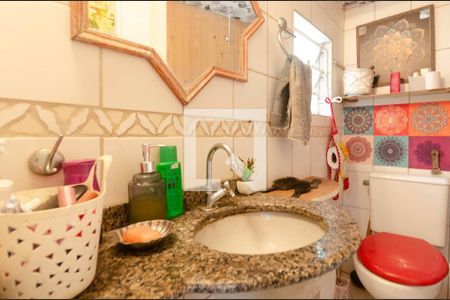 Casa à venda com 200m², 4 quartos e 4 vagas Casa à venda com 200m², 4 quartos e 4 vagasCASA 1 - Lavabo