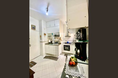 Apartamento à venda com 76m², 2 quartos e 1 vaga Apartamento à venda com 76m², 2 quartos e 1 vagaCozinha