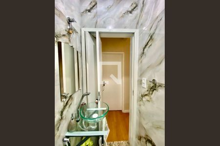 Apartamento à venda com 76m², 2 quartos e 1 vaga Apartamento à venda com 76m², 2 quartos e 1 vagaBanheiro 2