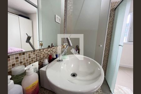 Apartamento à venda com 85m², 3 quartos e sem vagaBanheiro da Suíte 2