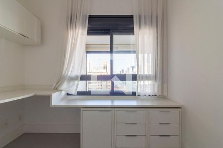Quarto 1 de apartamento para alugar com 2 quartos, 73m² em Cerqueira César, São Paulo