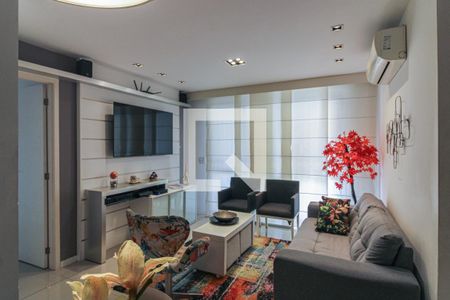 Sala de casa de condomínio à venda com 3 quartos, 150m² em Recreio dos Bandeirantes, Rio de Janeiro