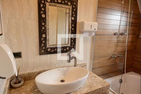Apartamento para alugar com 640m², 8 quartos e 8 vagasBanheiro do quarto 2