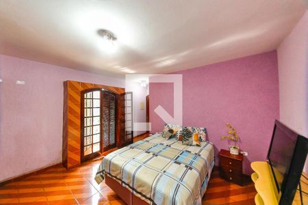 Casa à venda com 139m², 3 quartos e 2 vagasSuíte