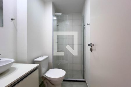 Banheiro de casa de condomínio para alugar com 1 quarto, 24m² em Sé, São Paulo