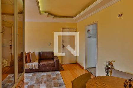 Sala de apartamento à venda com 3 quartos, 80m² em Alto Caiçaras, Belo Horizonte