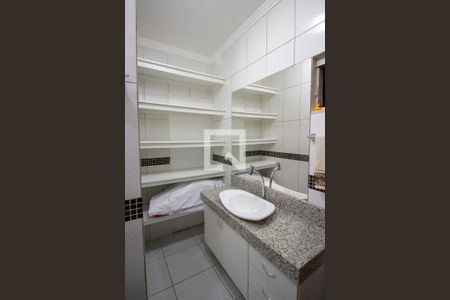 Banheiro de casa de condomínio para alugar com 1 quarto, 78m² em Taguatinga Norte (taguatinga), Brasília