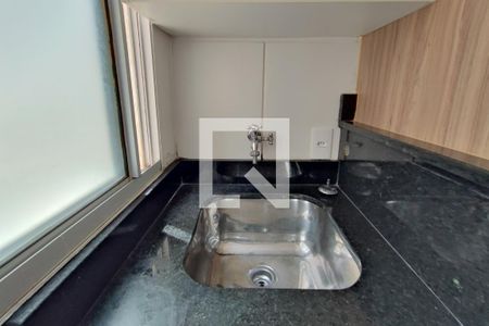 Apartamento à venda com 65m², 3 quartos e 1 vagaÁrea de Serviço