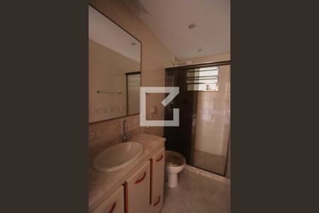 Banheiro de apartamento para alugar com 1 quarto, 51m² em Barro Vermelho, São Gonçalo