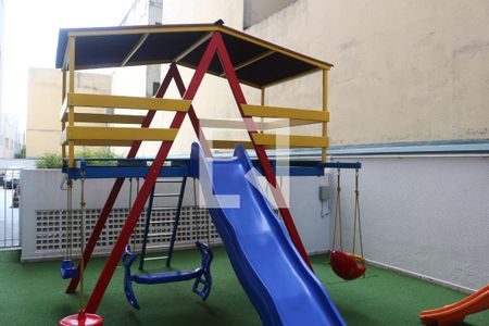 Apartamento à venda com 65m², 2 quartos e 1 vagaÁrea comum - Playground