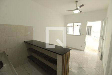 Sala de casa para alugar com 1 quarto, 23m² em Piedade, Rio de Janeiro