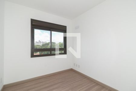 Quarto 2 de apartamento para alugar com 2 quartos, 67m² em Passo da Areia, Porto Alegre