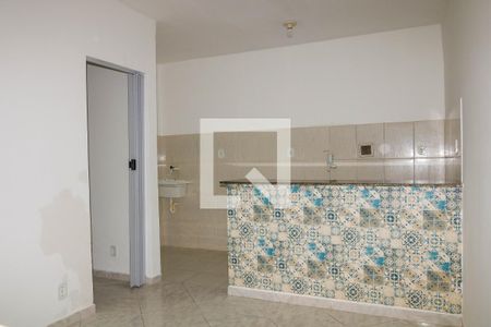Sala de casa de condomínio para alugar com 1 quarto, 23m² em Piedade, Rio de Janeiro